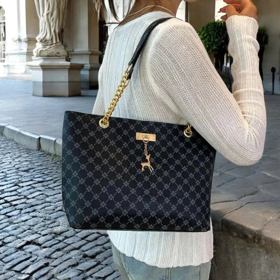 Estviane – Geräumige Handtasche im schicken Stil mit dekorativem Detail