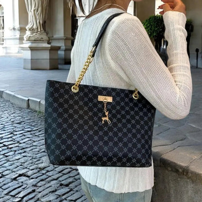 Estviane – Geräumige Handtasche im schicken Stil mit dekorativem Detail